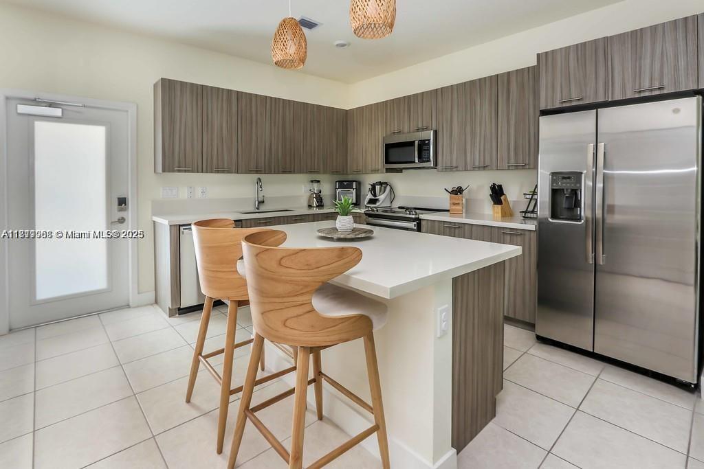 8363 NW 41st St #A-109, Doral, Florida image 10