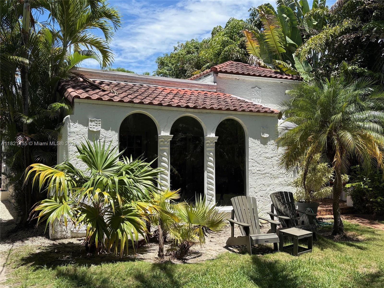 Rare Double Lot Opportunity in Prime Mid-Beach! Miami Beach, FL | Lot Size: 10,000 Sq Ft (50 x 200) Don’t miss this exceptional opportunity to own a double lot in the heart of Mid-Beach! Spanning 10,000 square feet, this unique property features two existing houses, a swimming pool, and lush mature landscaping — a rare find in this coveted neighborhood. Together, the homes offer 5 bedrooms, a Florida room, a extra room, an enchanted guest house, a beautiful balcony, and a spacious pool deck—suitable for end-users seeking charm, space, and outdoor living in a prime location. Choose to renovate the existing homes, create your dream estate, or build brand-new in line with the neighborhood trend of expansive two-story residences.