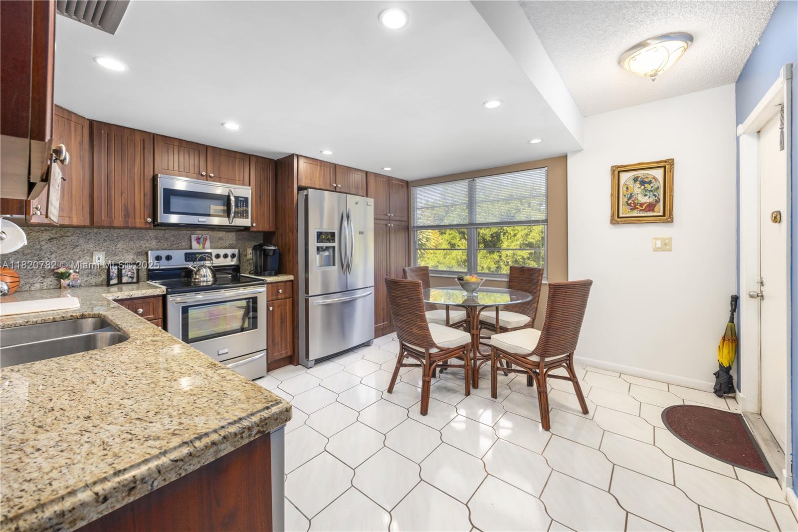 Property photo # 9