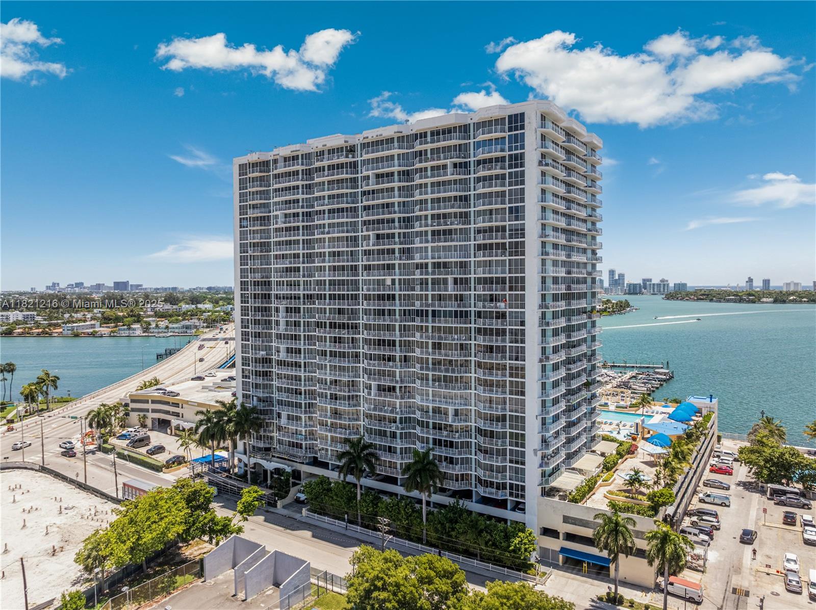 7601 E Treasure Dr #2305, North Bay Village, Florida image 1