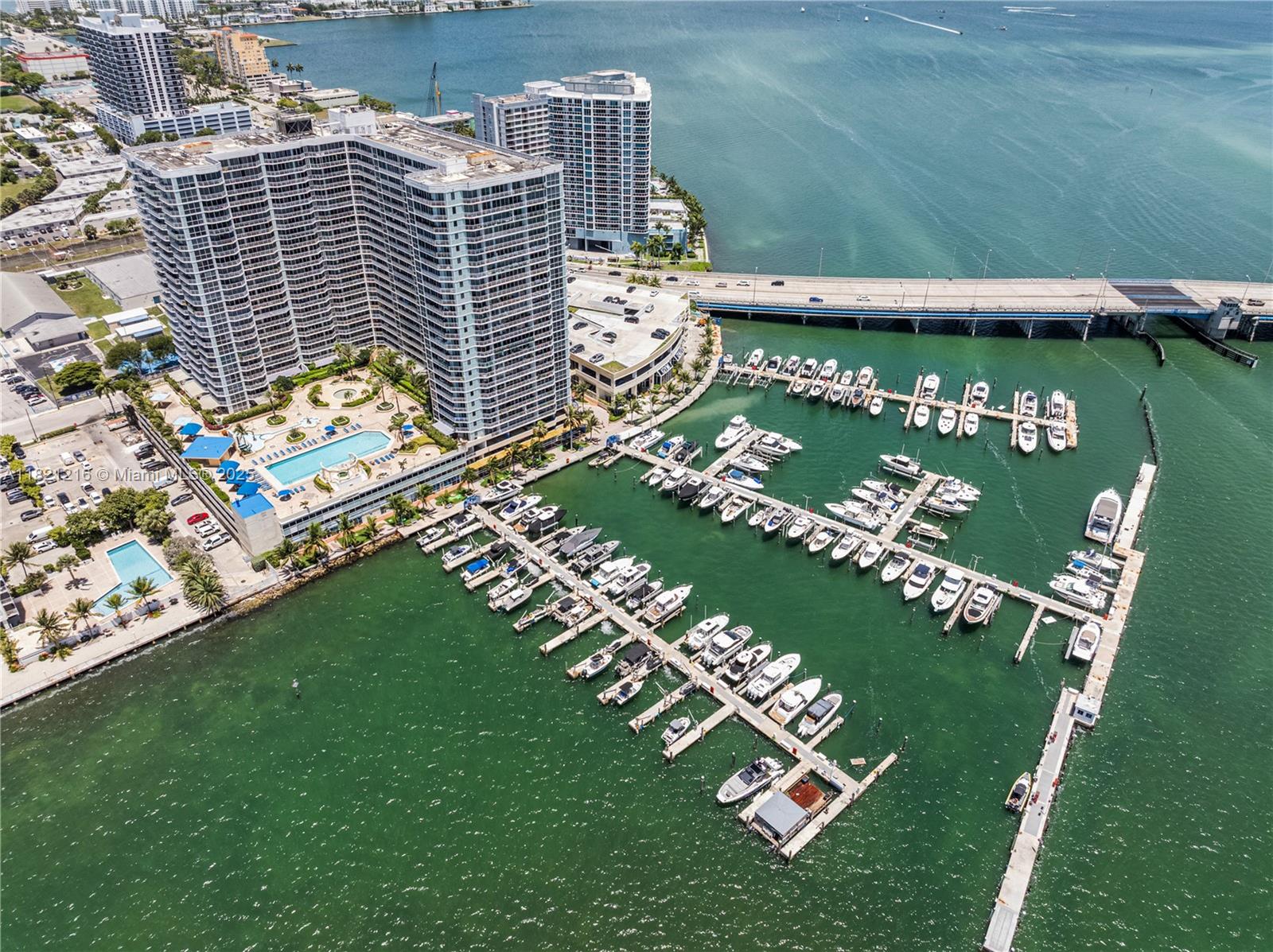 7601 E Treasure Dr #2305, North Bay Village, Florida image 34