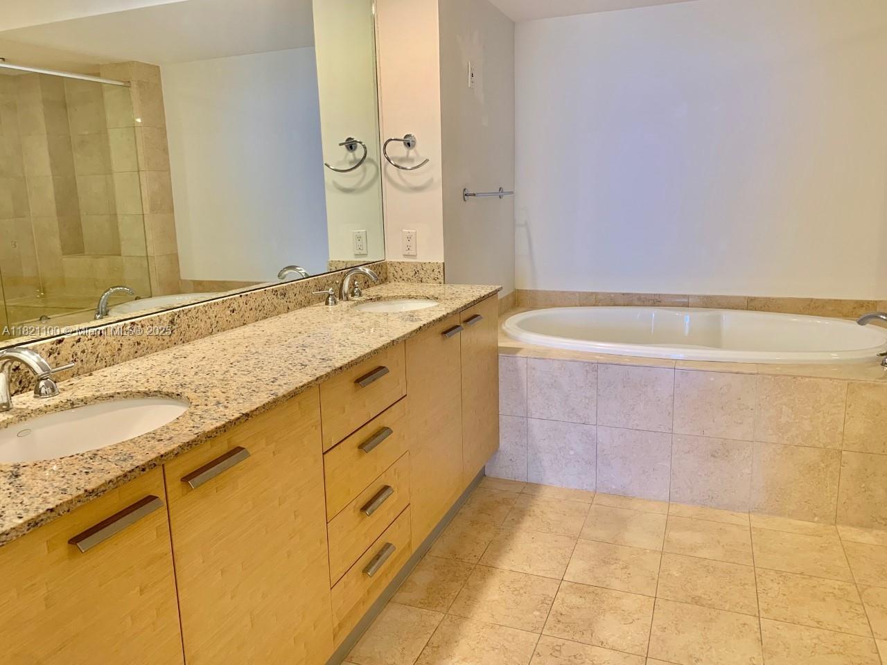 1800 S Ocean Dr #902, Hallandale Beach, Florida image 17