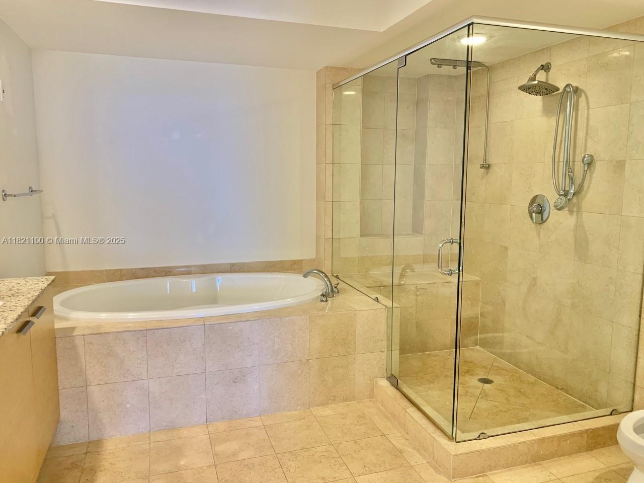1800 S Ocean Dr #902, Hallandale Beach, Florida image 18