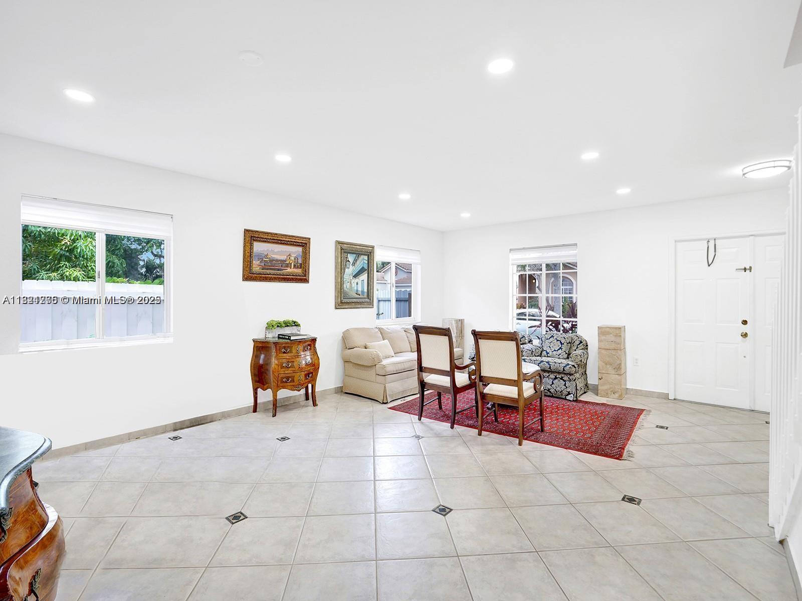 5343 NW 111th Ct, Doral, Florida image 11