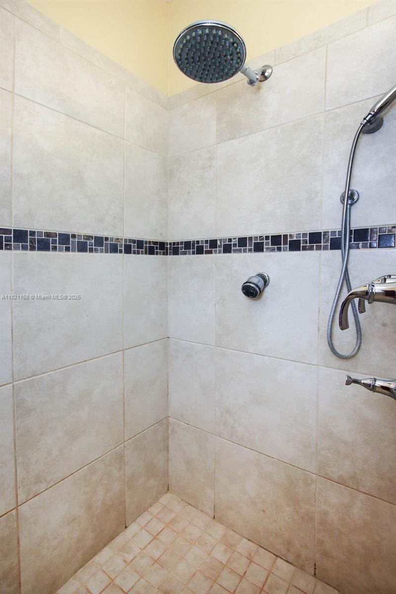 4691 Long Lake Drive, Fort Myers, Florida image 14