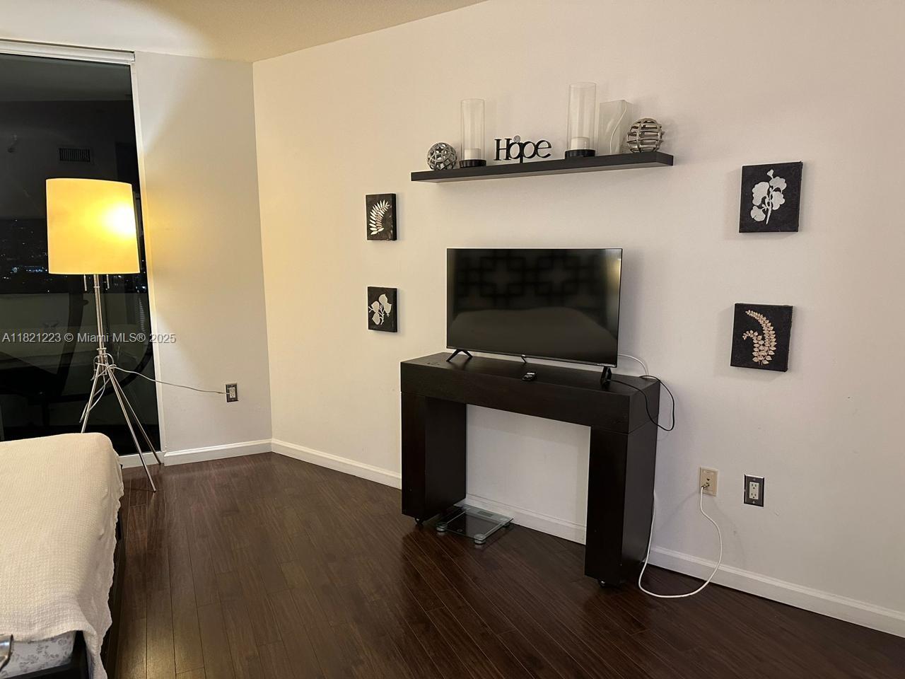 Property photo # 4