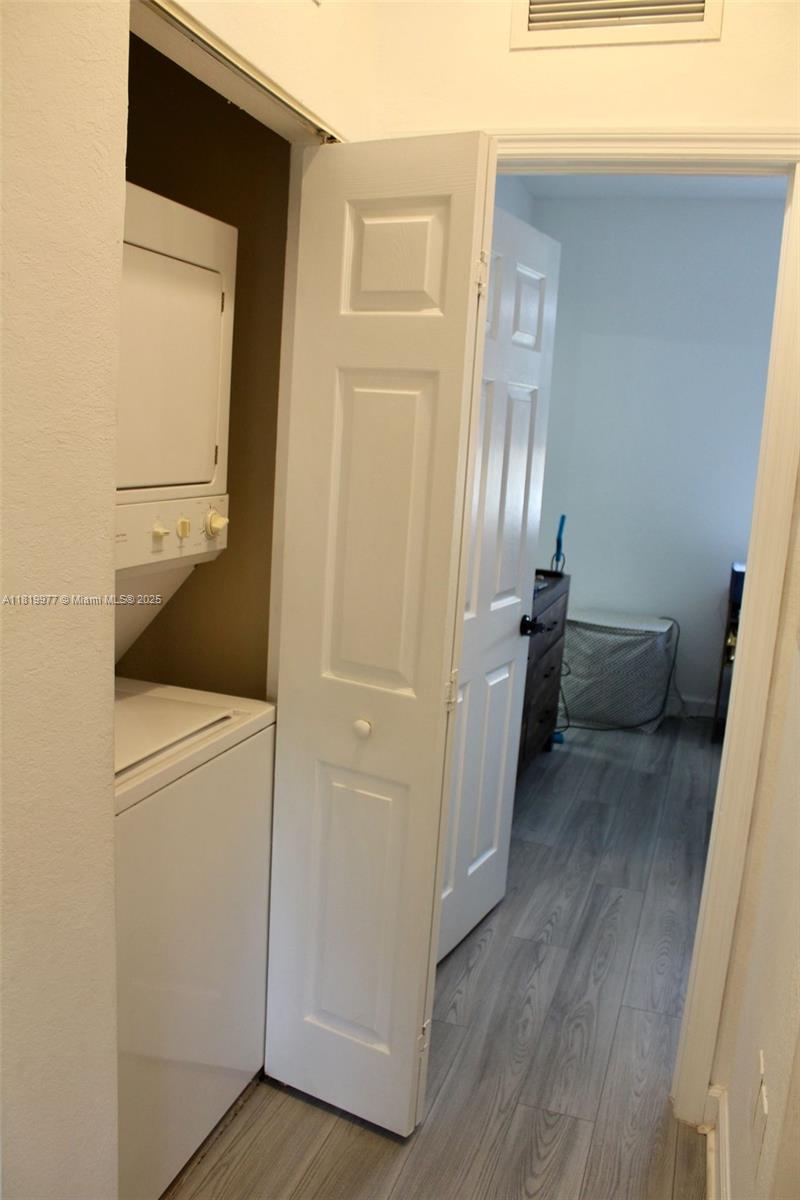 581 SE 32nd Ter, Homestead, Florida image 16