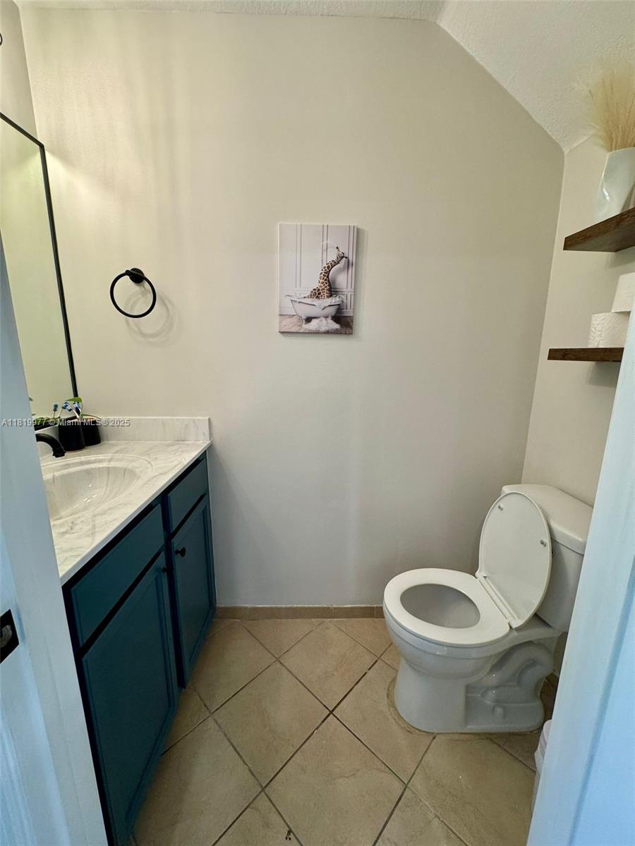 581 SE 32nd Ter, Homestead, Florida image 6