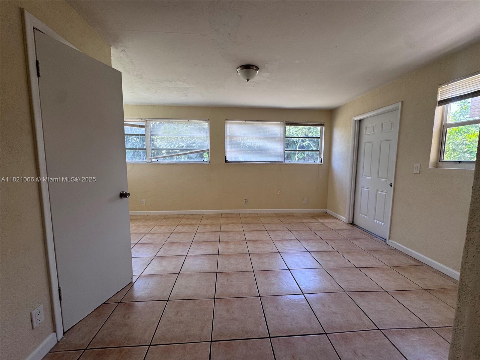 7640 NW 16th Ct, Pembroke Pines, Florida image 16