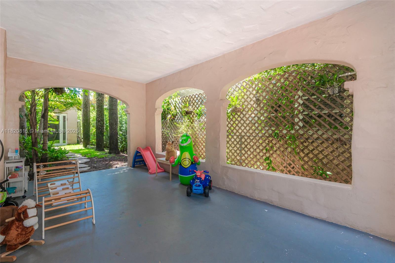 1218 Madrid St, Coral Gables, Florida image 21