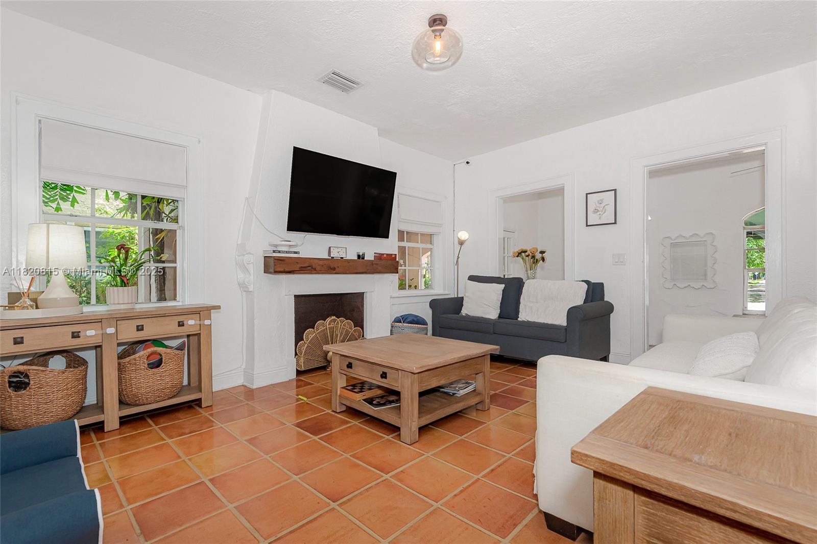 1218 Madrid St, Coral Gables, Florida image 7