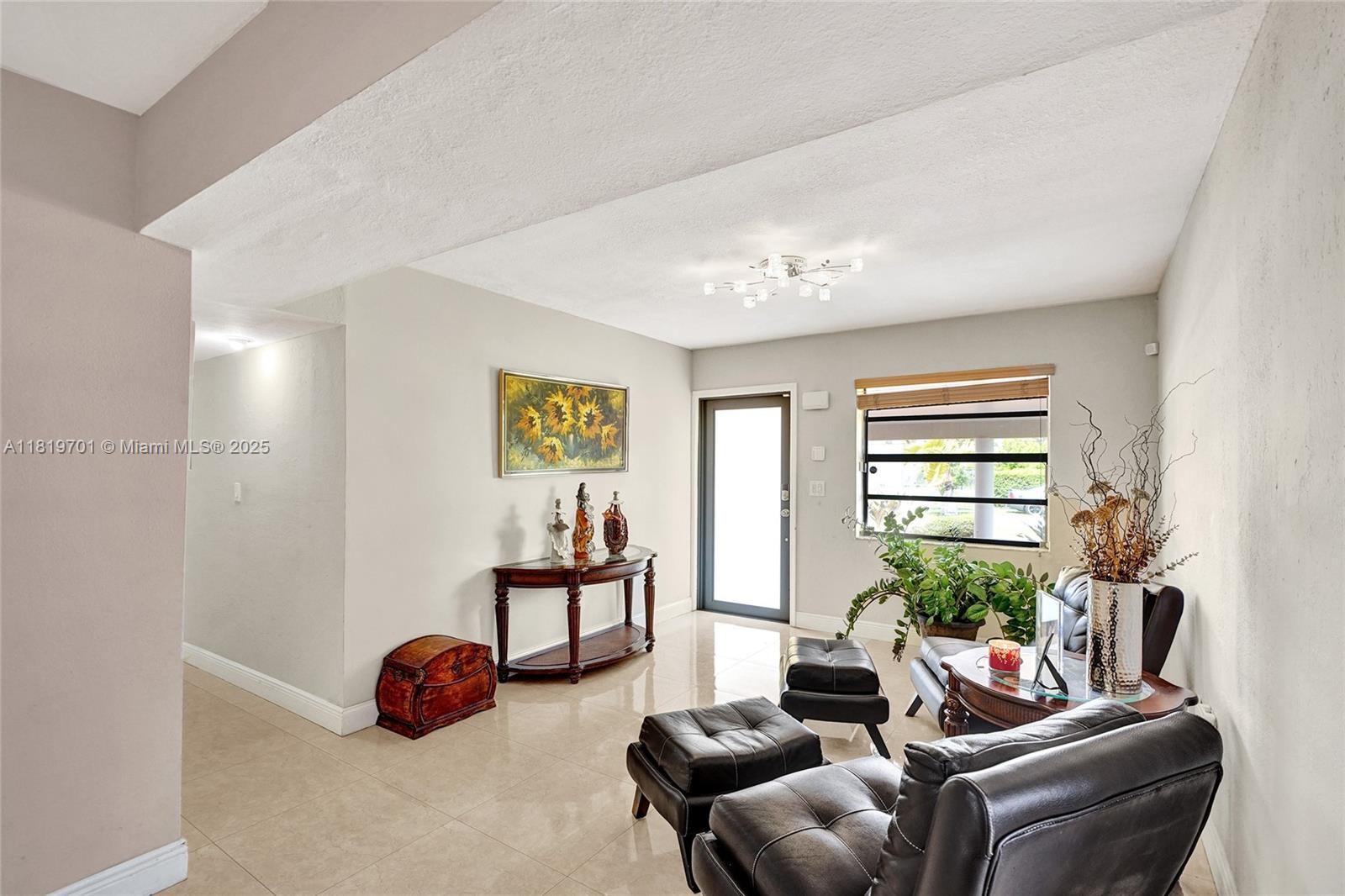 3374 Day Ave #A, Miami, Florida image 25