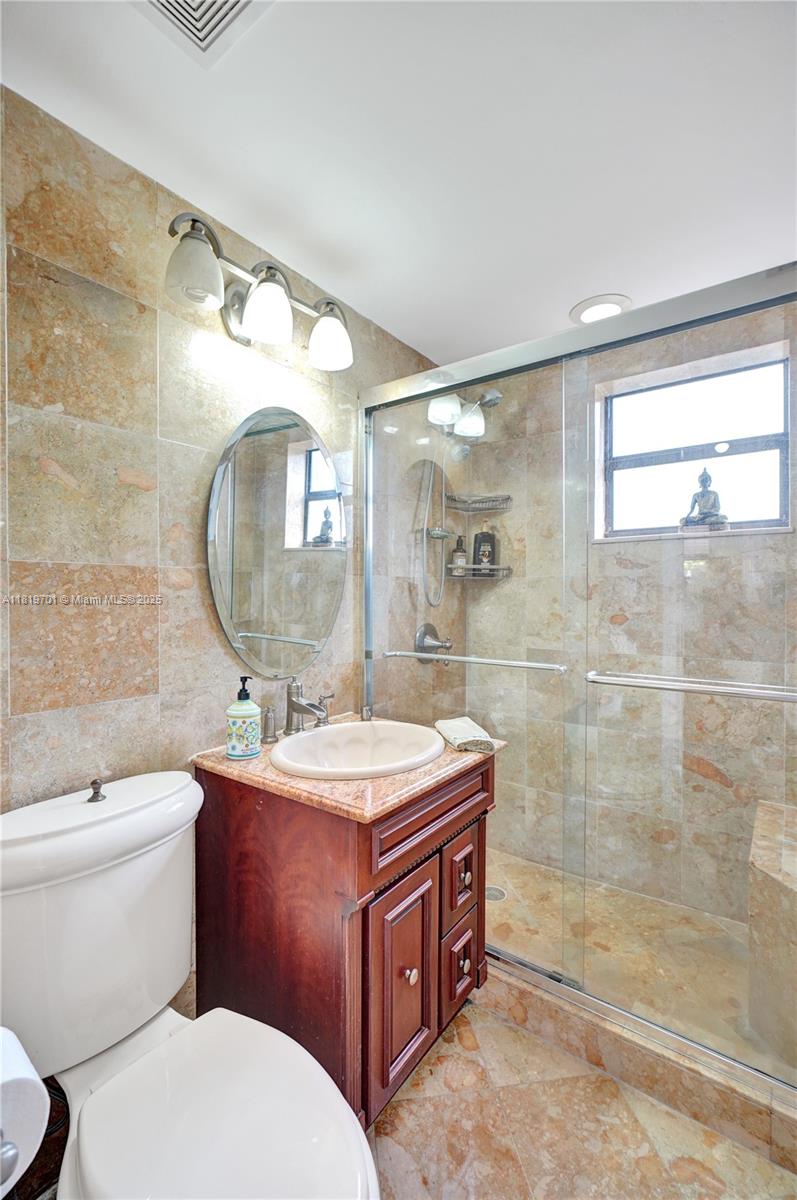 3374 Day Ave #A, Miami, Florida image 32