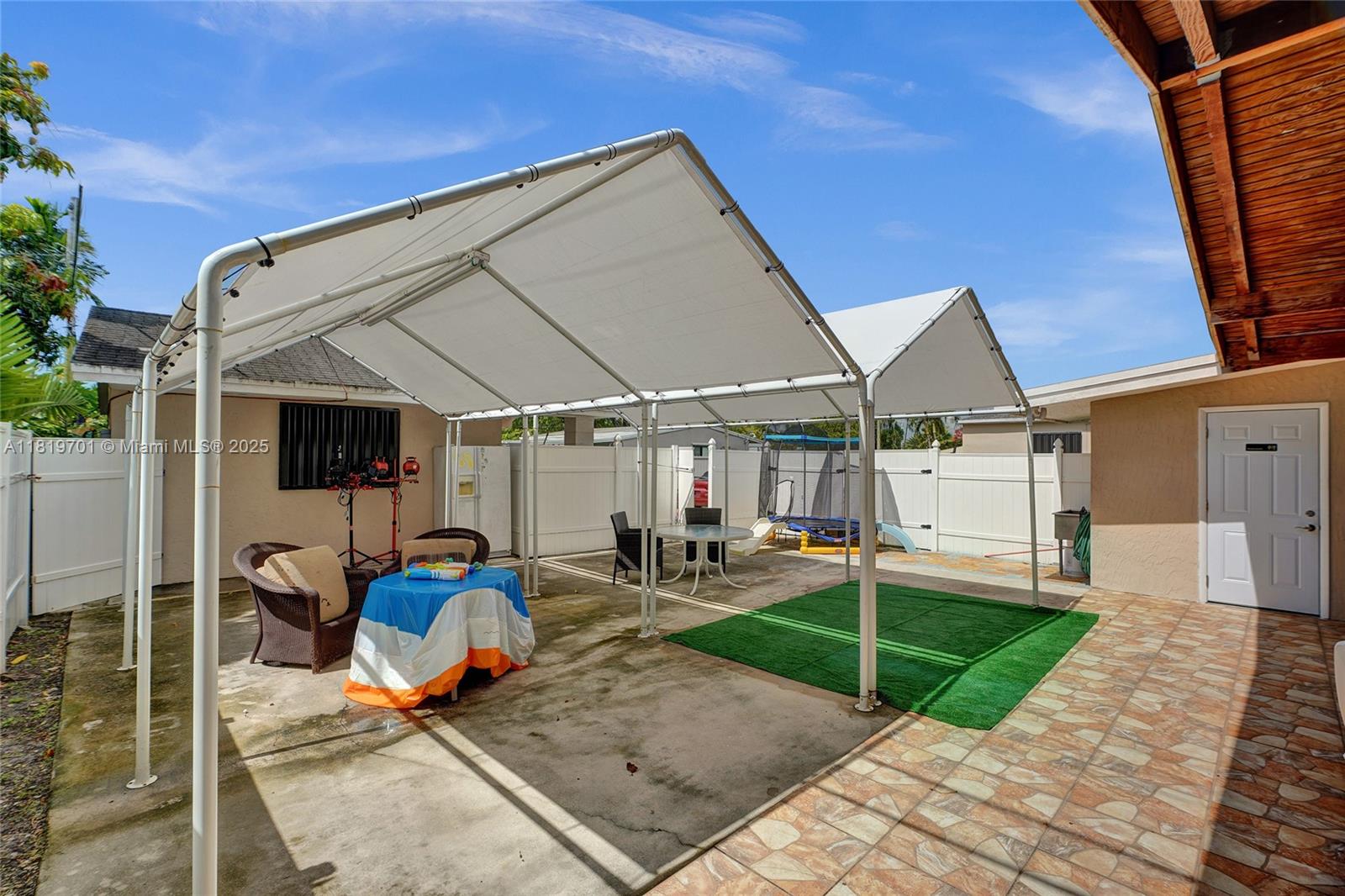 3374 Day Ave #A, Miami, Florida image 37
