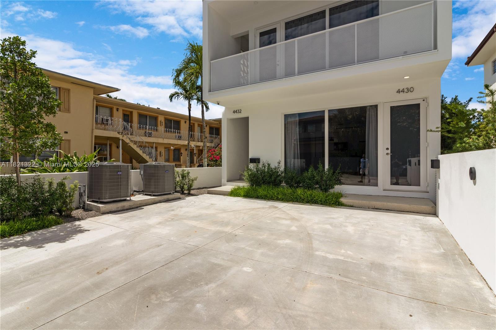 Property photo # 2