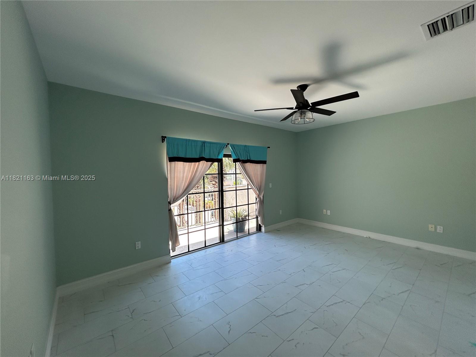 2837 Hidden Harbour Ct, Dania Beach, Florida image 16