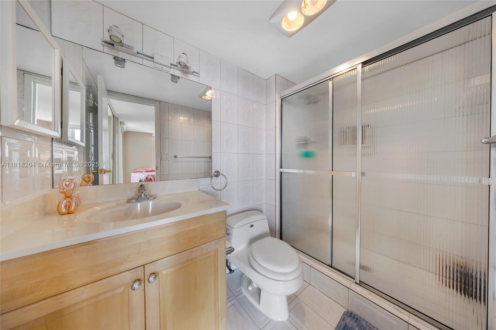 100 Bayview Dr #1922, Sunny Isles Beach, Florida image 25