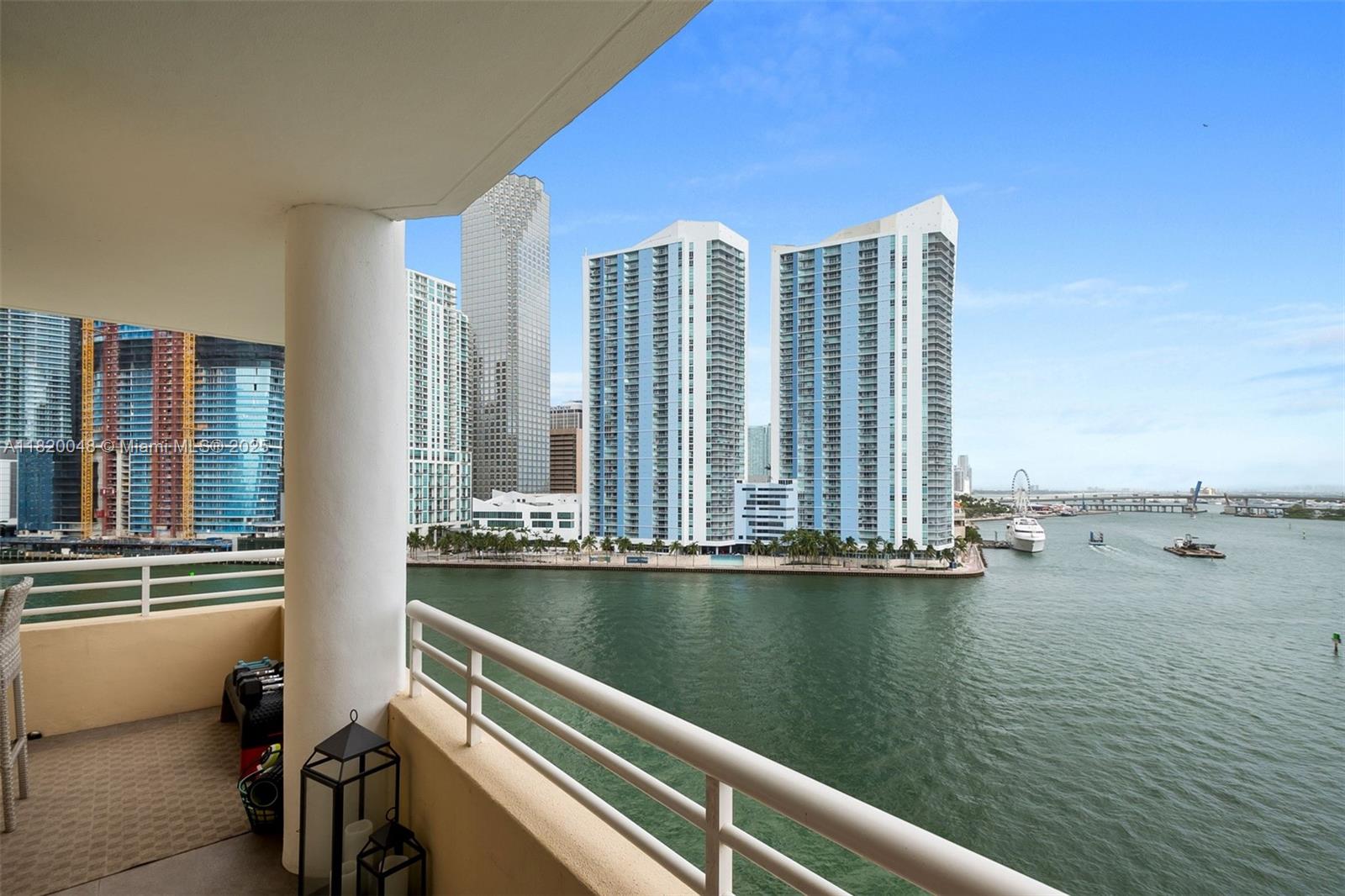 Condo for Sale in Miami, FL