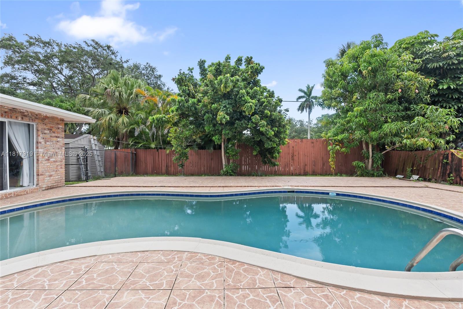 736 Ixora Ln, Plantation, Florida image 21
