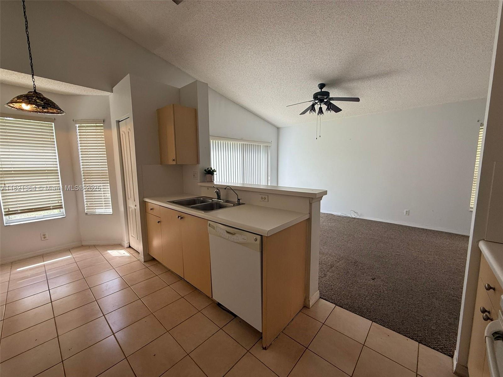 5657 NW 121st Ave, Coral Springs, Florida image 4