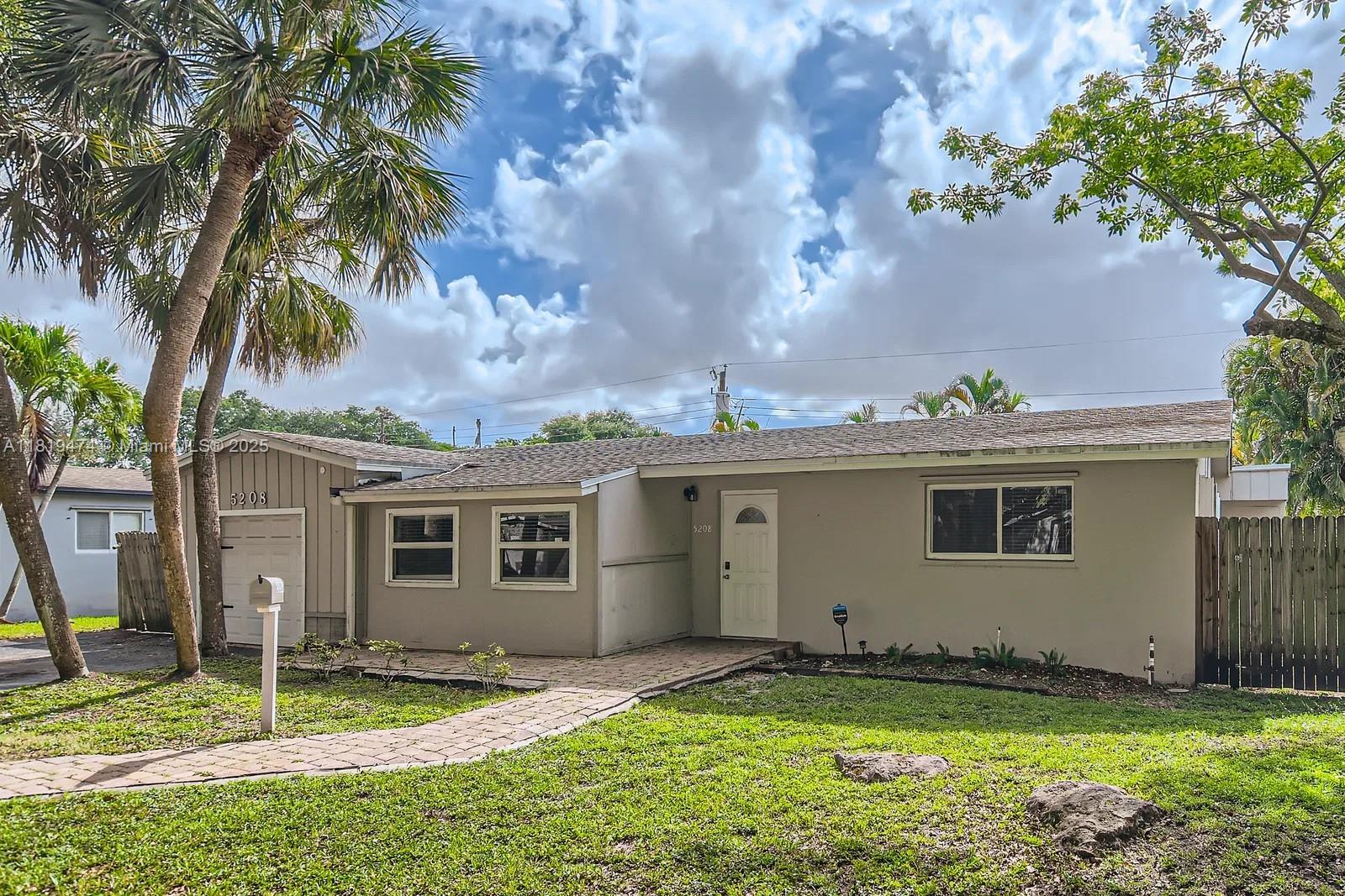 5208 SW 91st Ter, Cooper City, Florida image 2