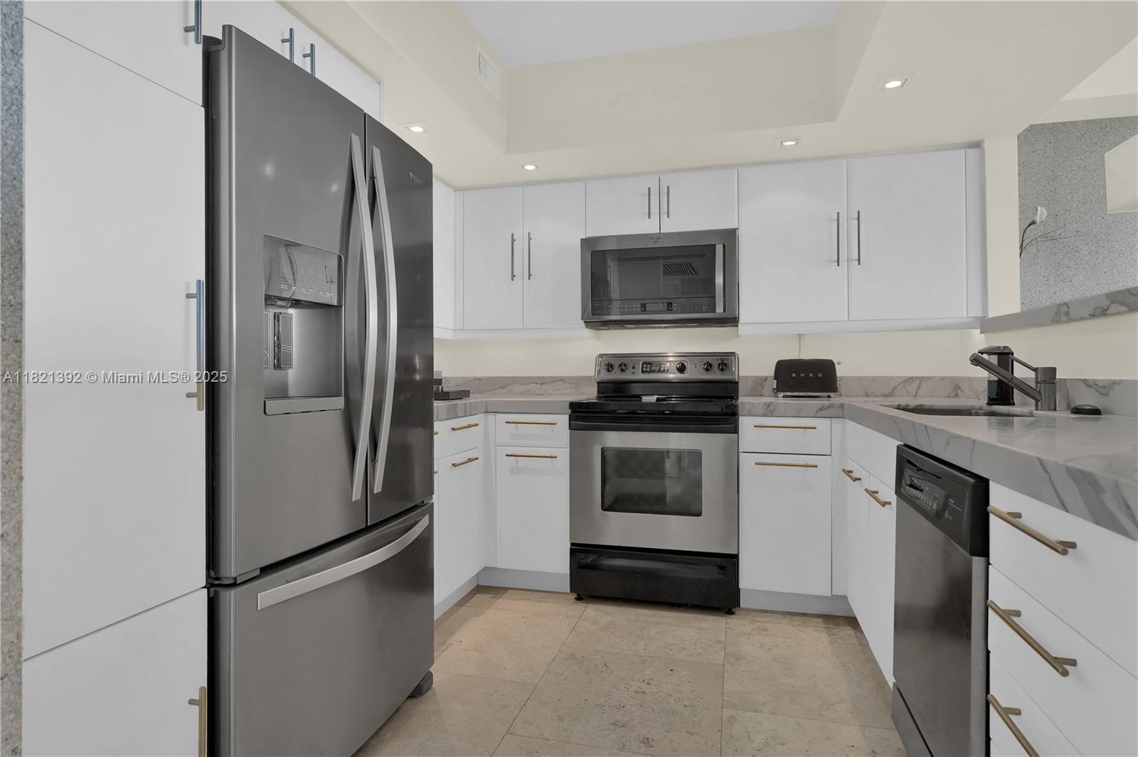 Property photo # 9