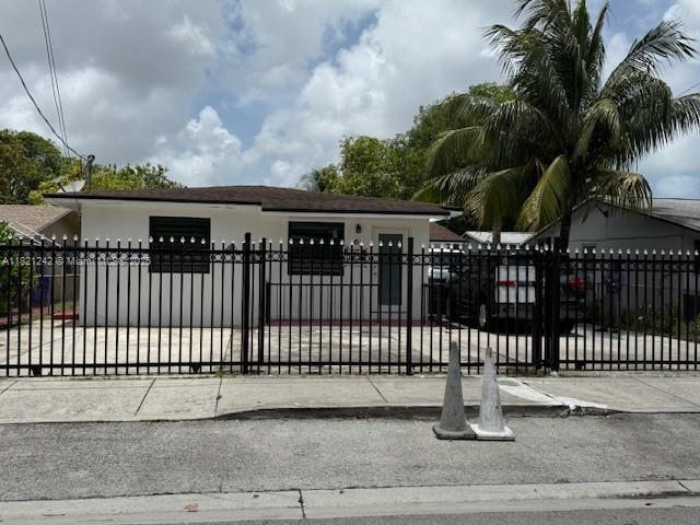 67 NW 34th St, Miami, Florida image 1