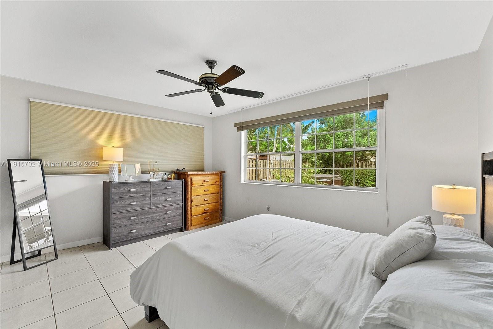 7512 Mutiny Ave, North Bay Village, Florida image 17