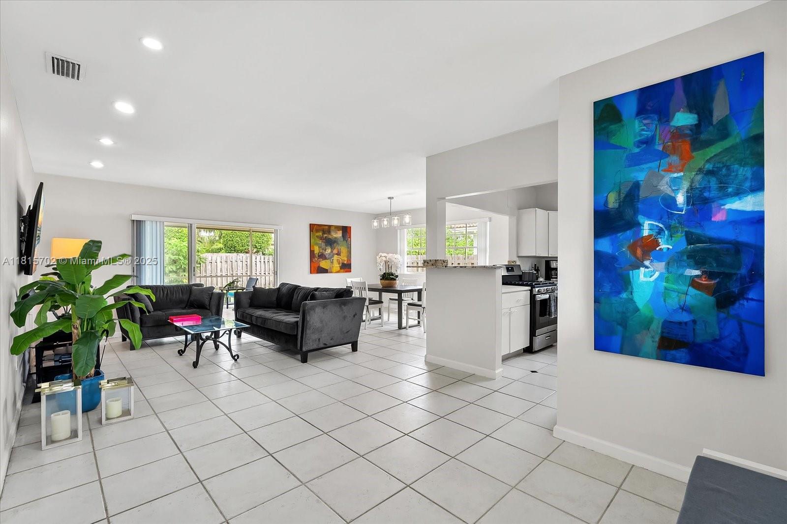 7512 Mutiny Ave, North Bay Village, Florida image 2