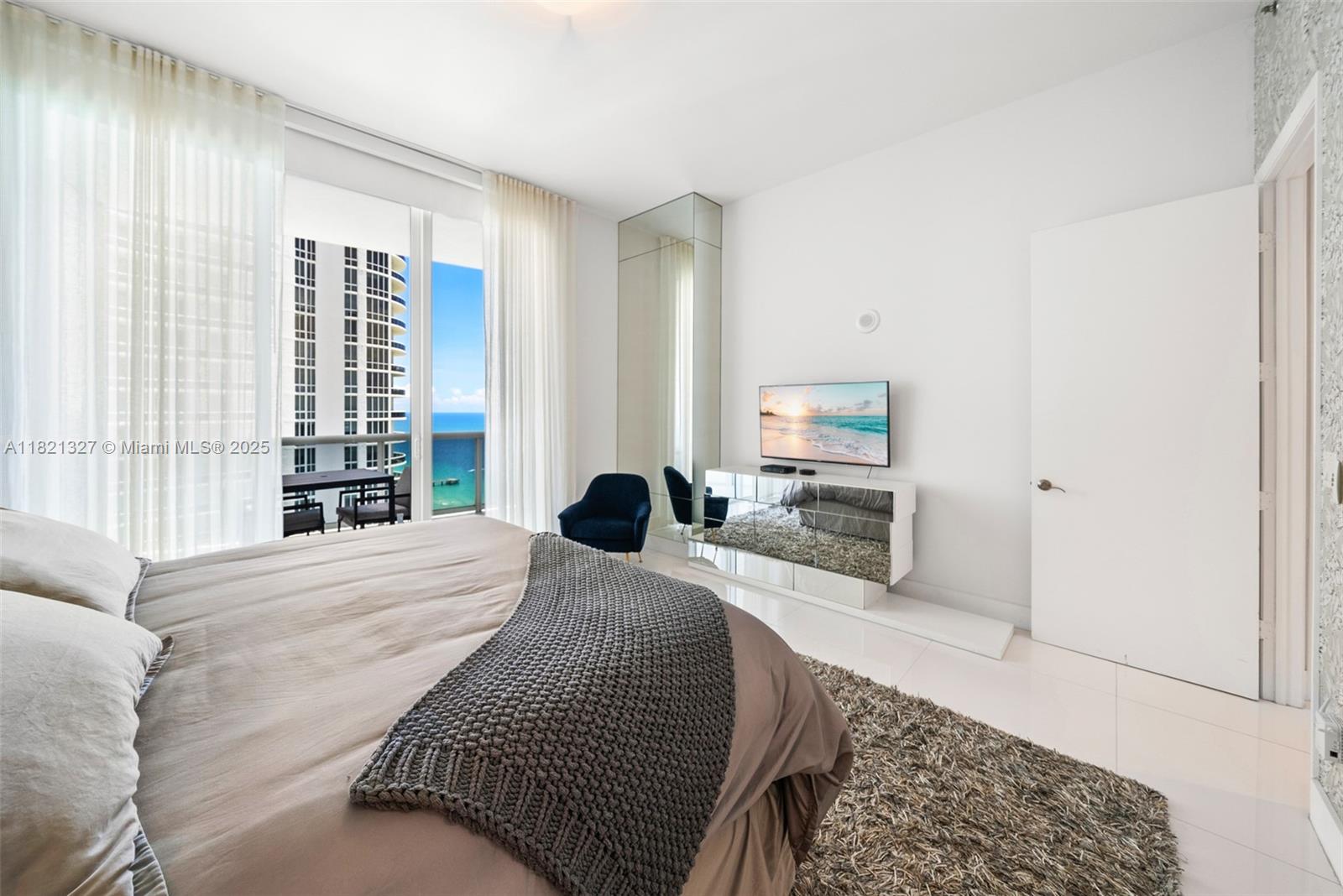15901 Collins Ave #3302, Sunny Isles Beach, Florida image 23