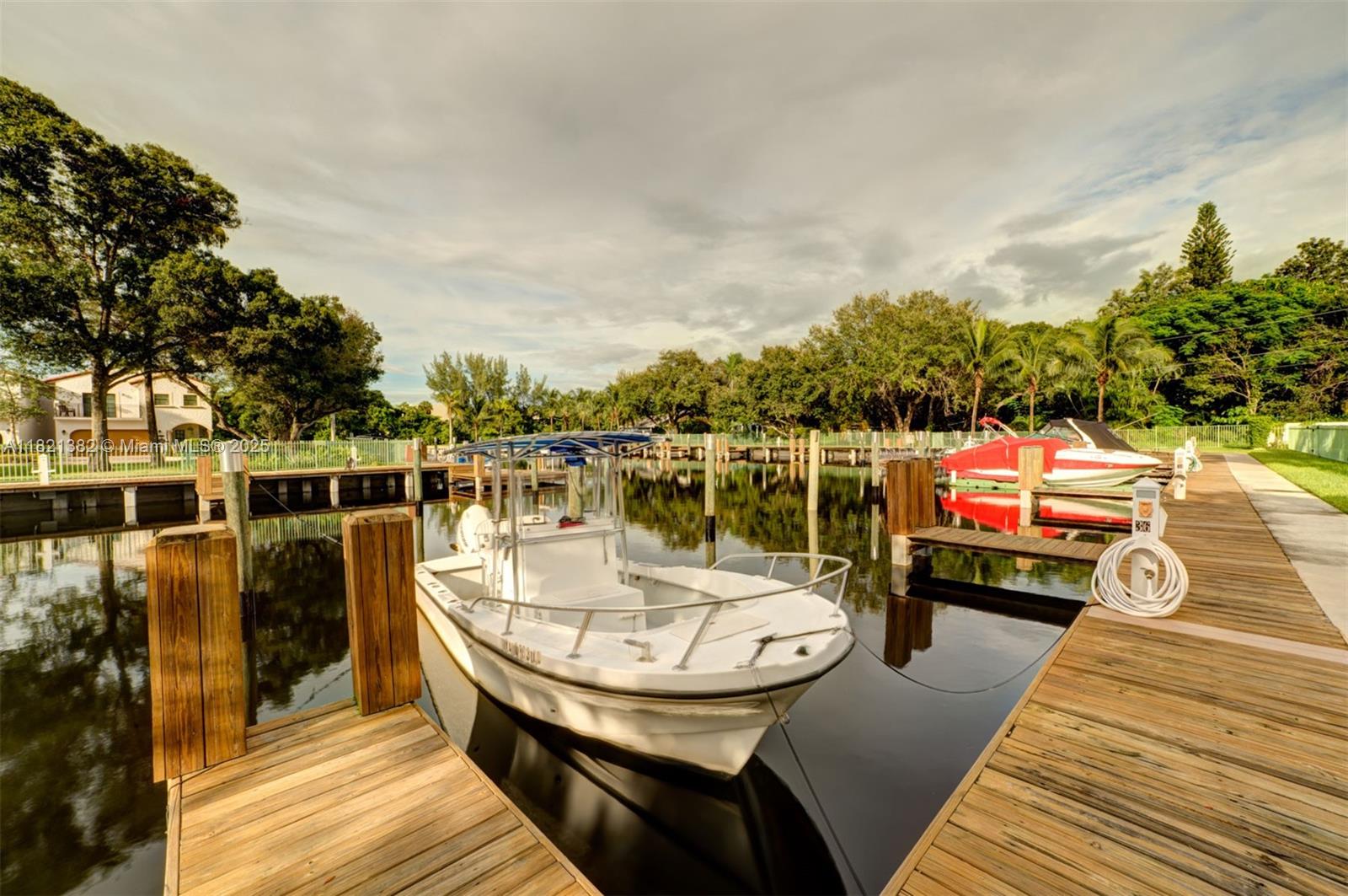 2916 Hidden Harbour Ct, Dania Beach, Florida image 17