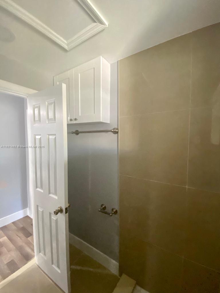 345 NE 168th St, North Miami Beach, Florida image 6