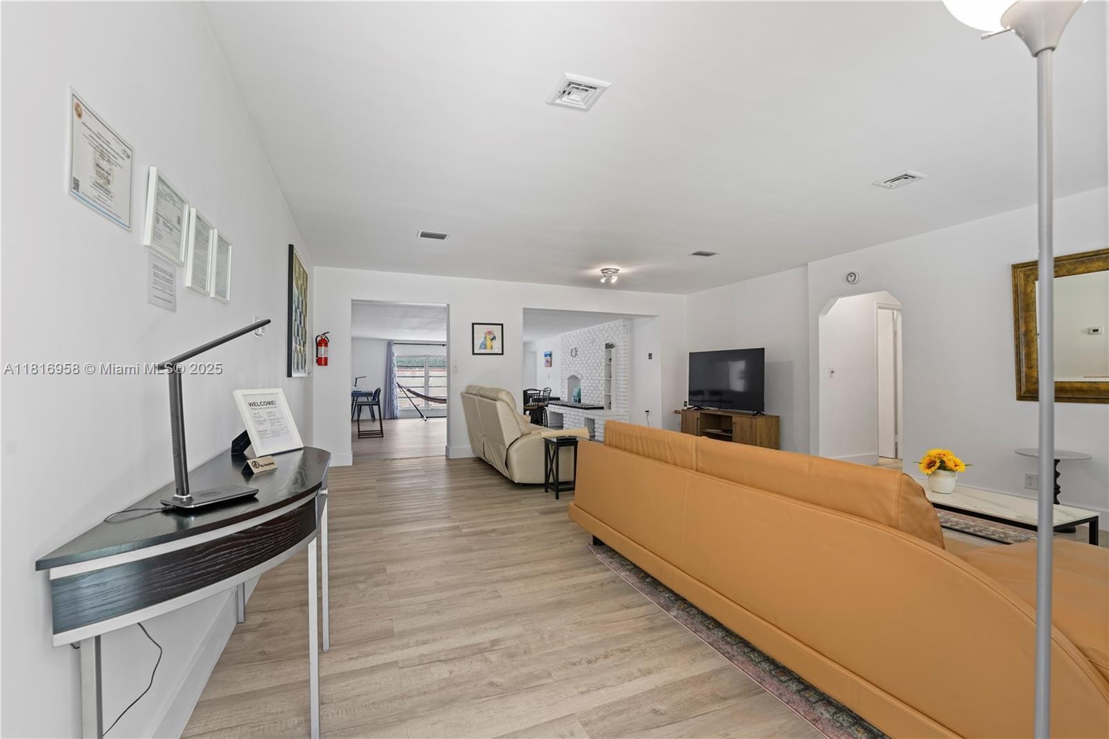 Residential, Hollywood, Florida image 7