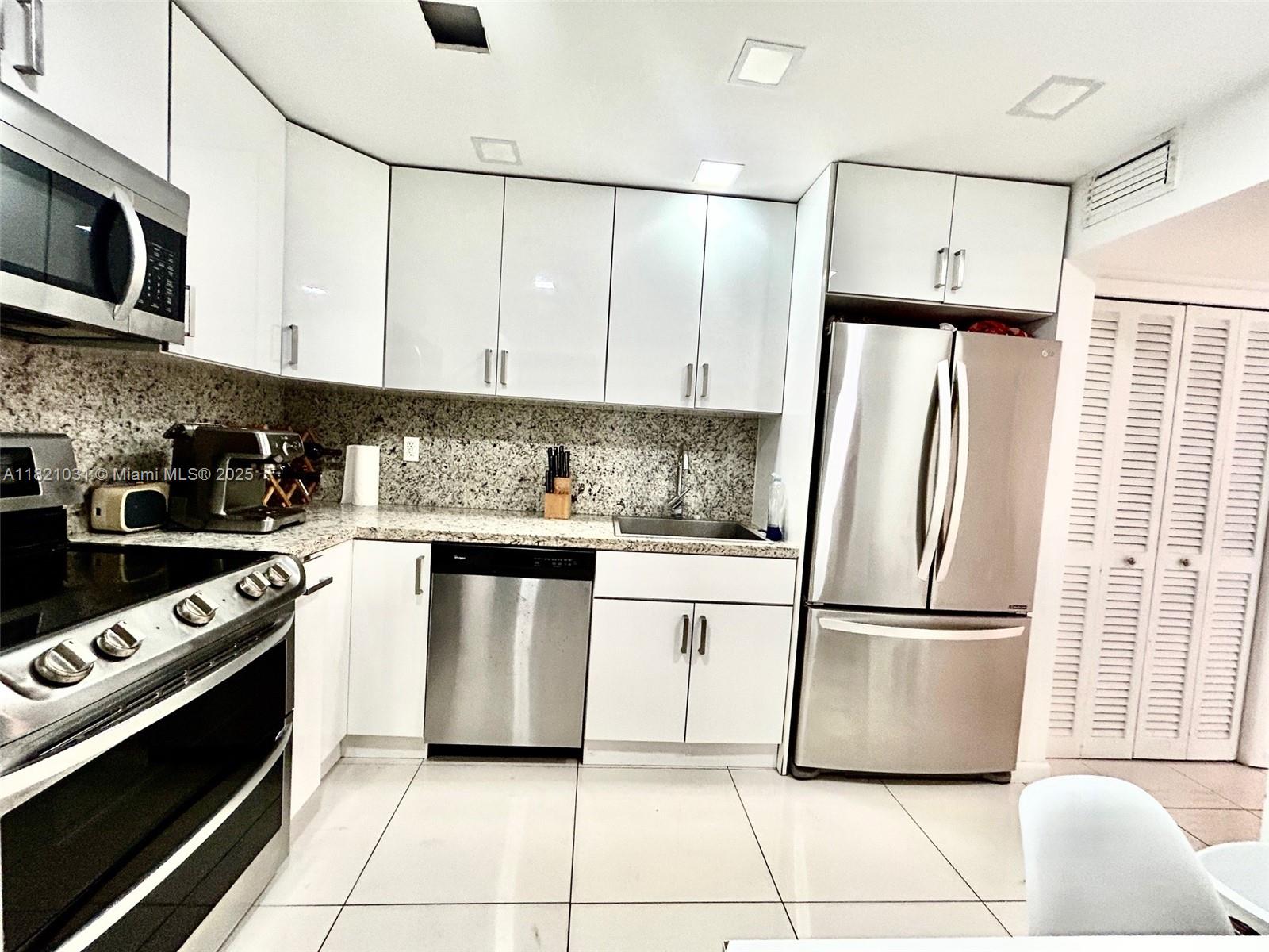Property photo # 9