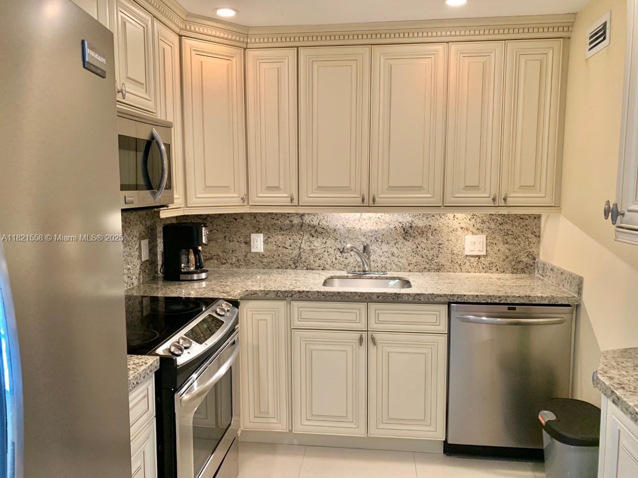 Property photo # 7