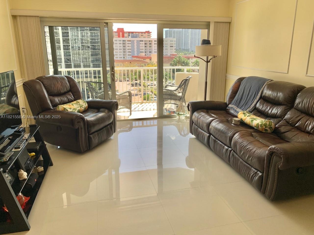 Property photo # 4