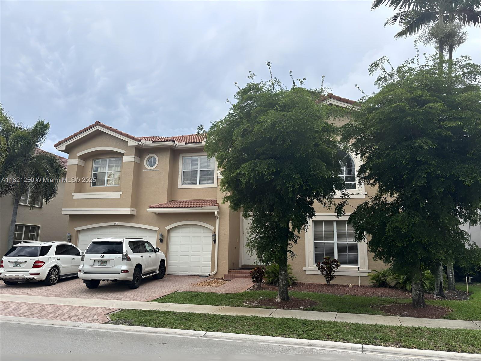 Property photo # 0