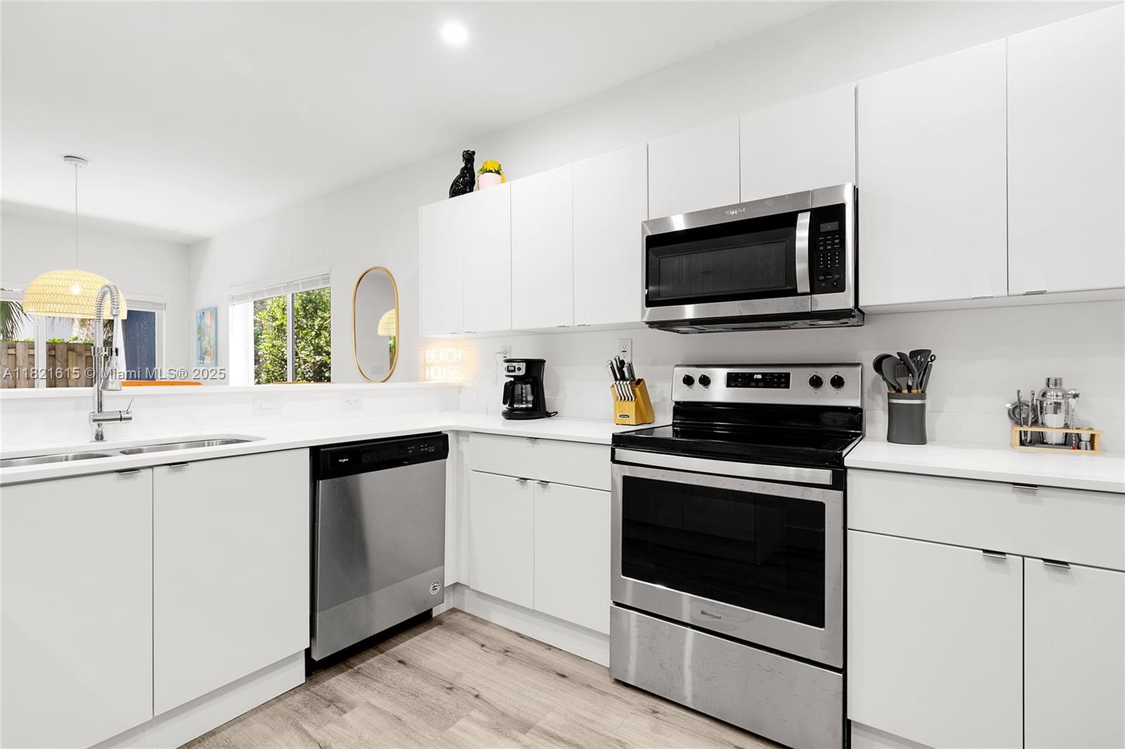 Property photo # 6
