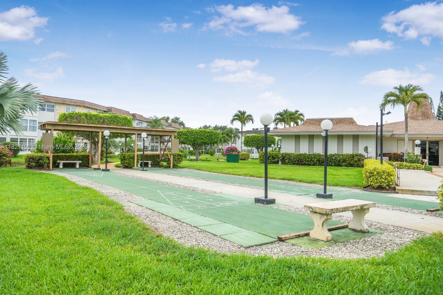 4706 NW 36th St #616, Lauderdale Lakes, Florida image 27