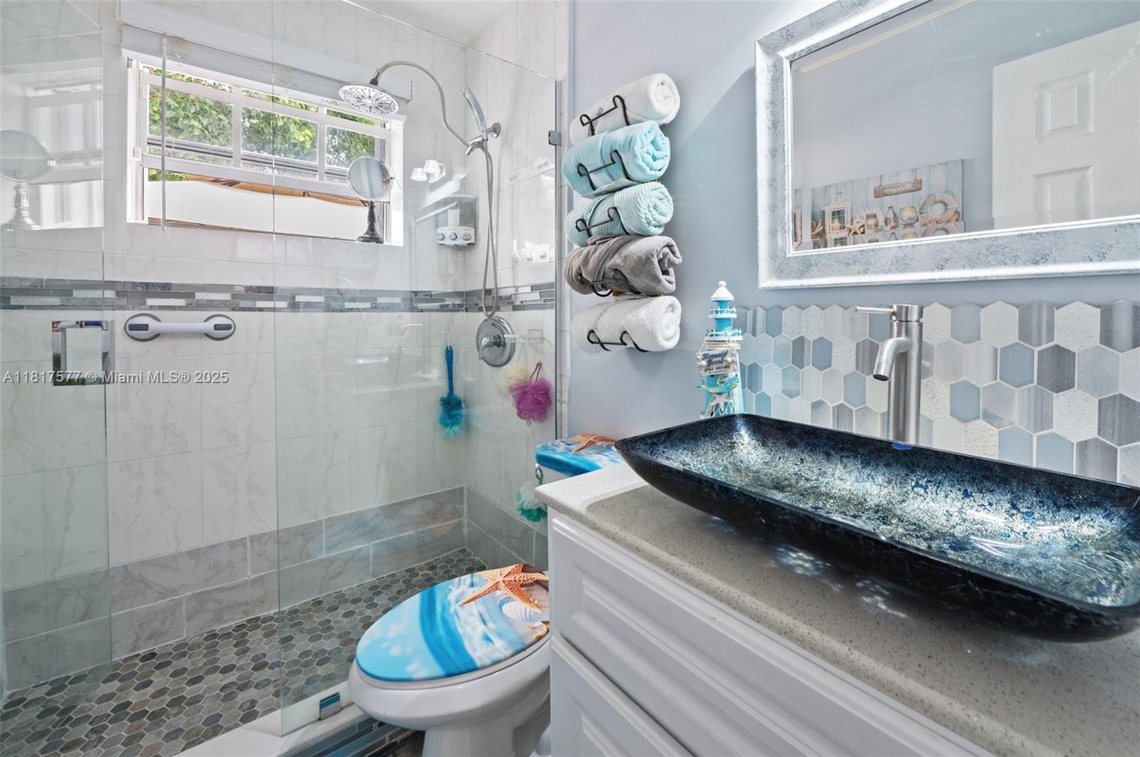 18930 NW 43rd Ave, Miami Gardens, Florida image 14