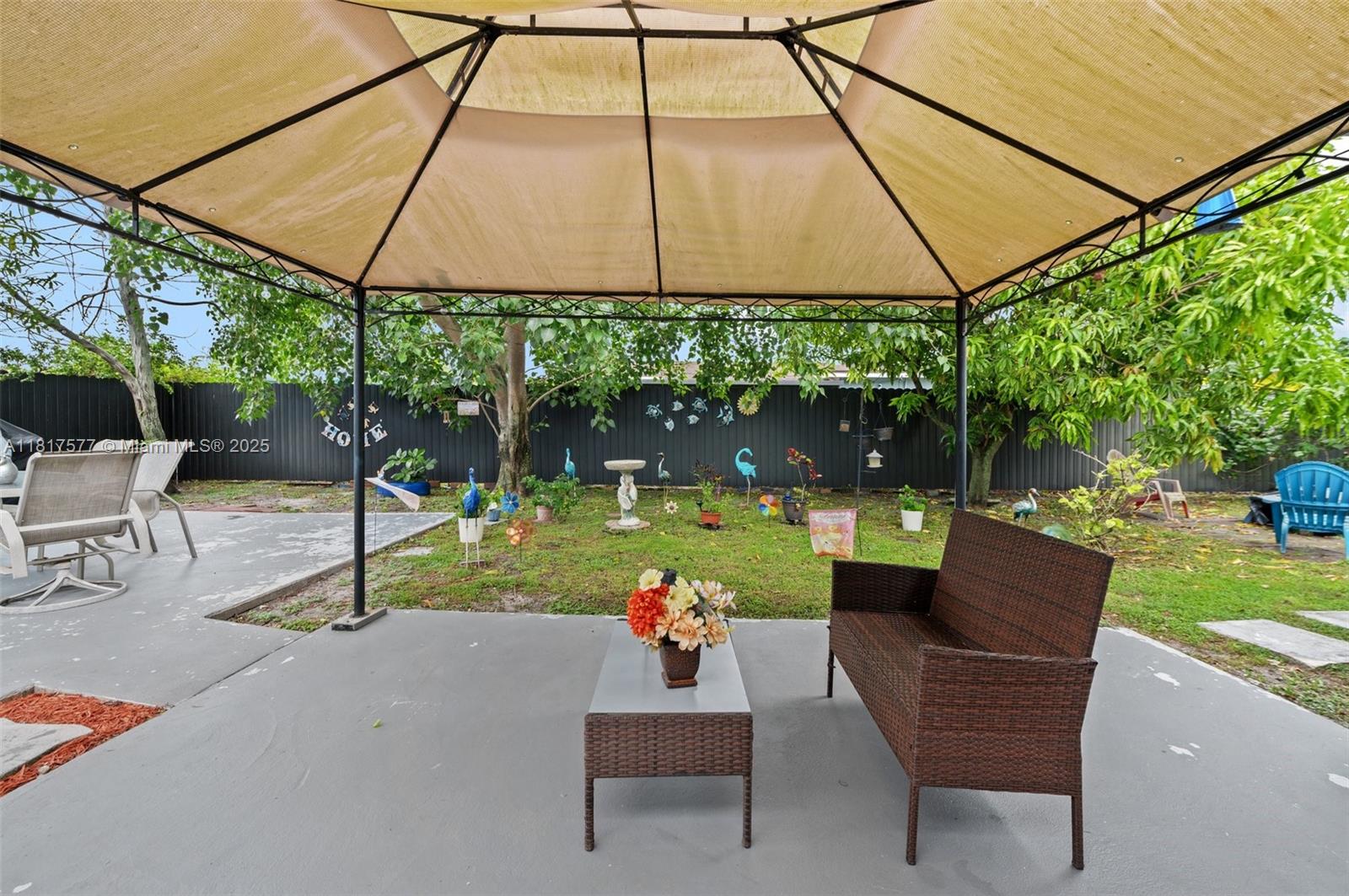 18930 NW 43rd Ave, Miami Gardens, Florida image 2