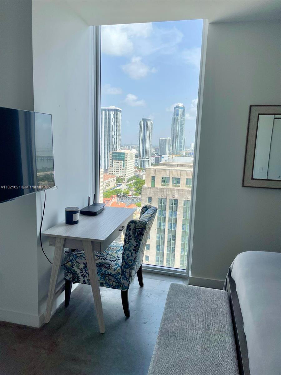 151 SE 1st St #2406, Miami, Florida image 8