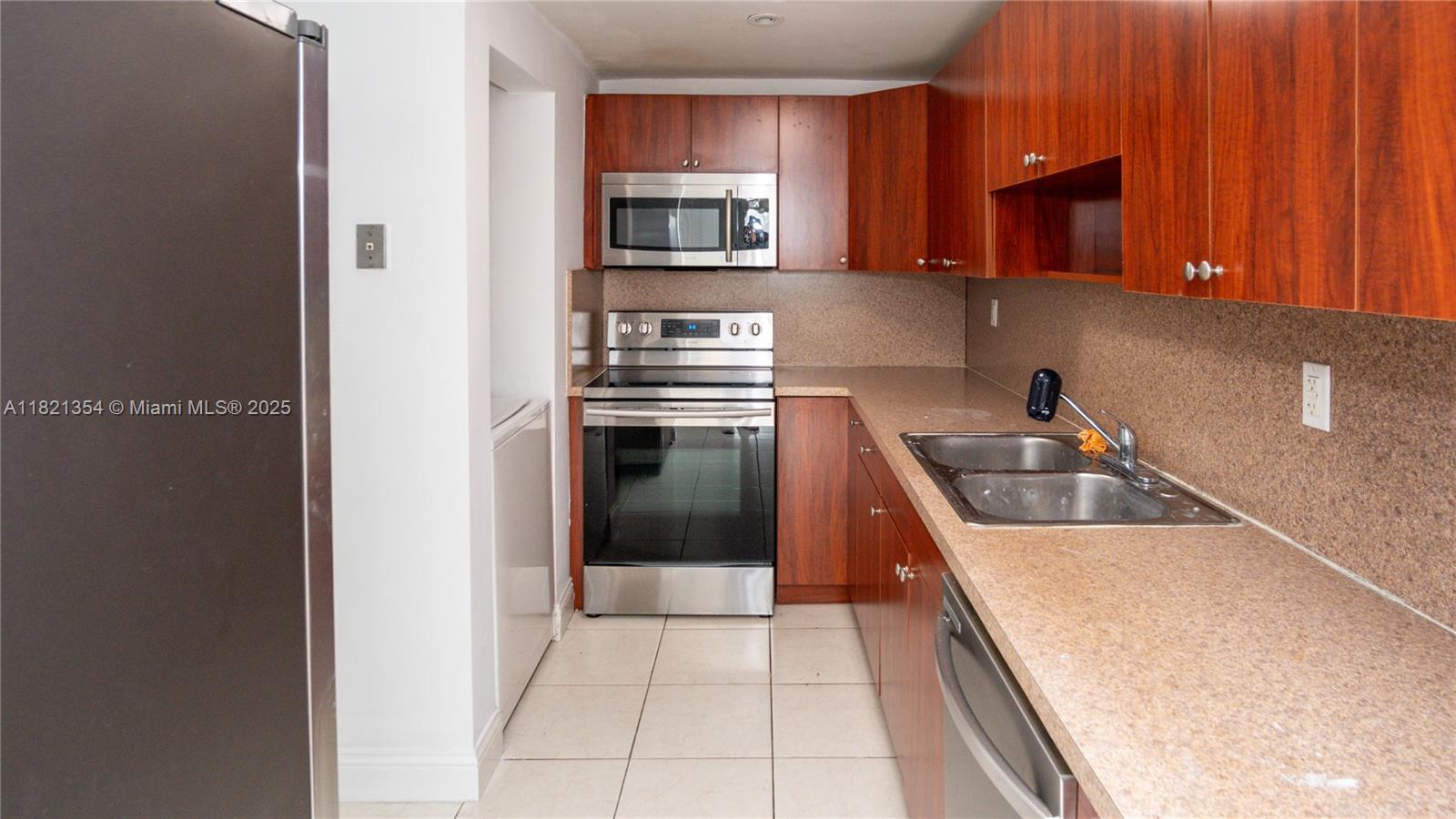 Property photo # 3