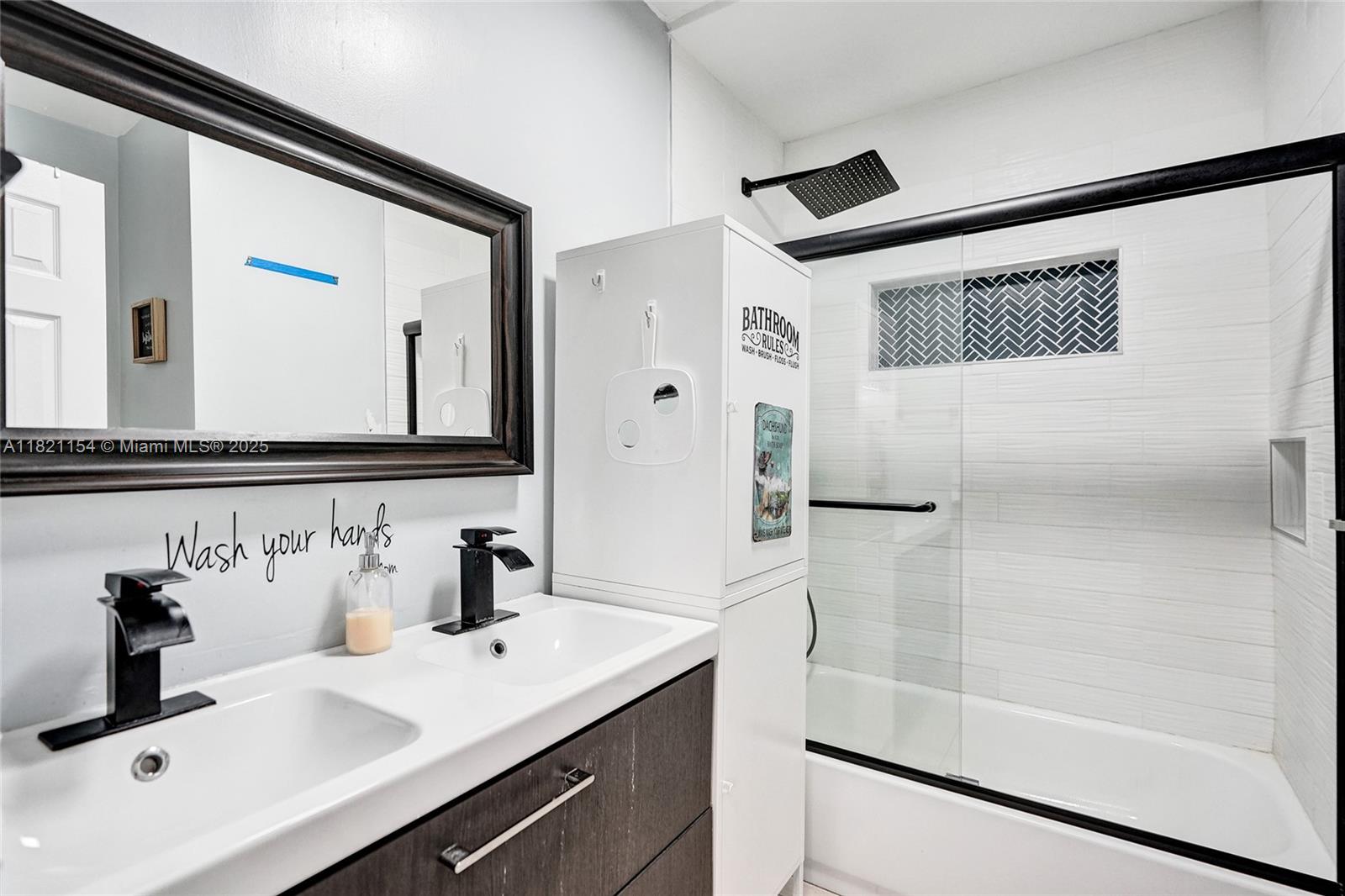 2041 Arcadia Dr, Miramar, Florida image 24