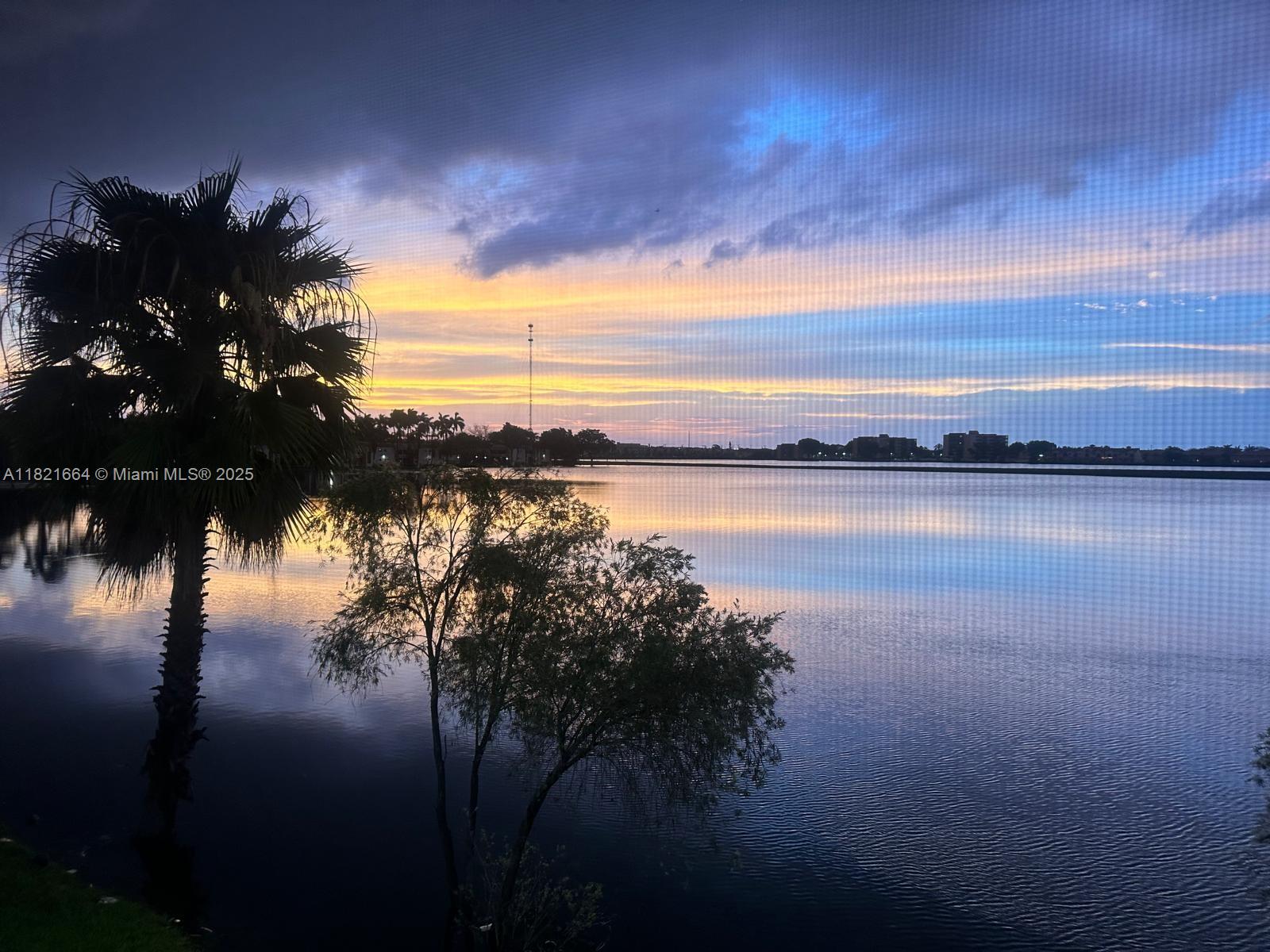 471 Ives Dairy Rd #206-3, Miami, Florida image 1