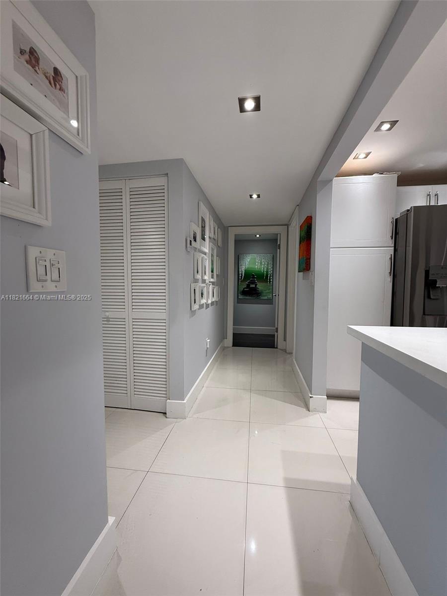 471 Ives Dairy Rd #206-3, Miami, Florida image 21
