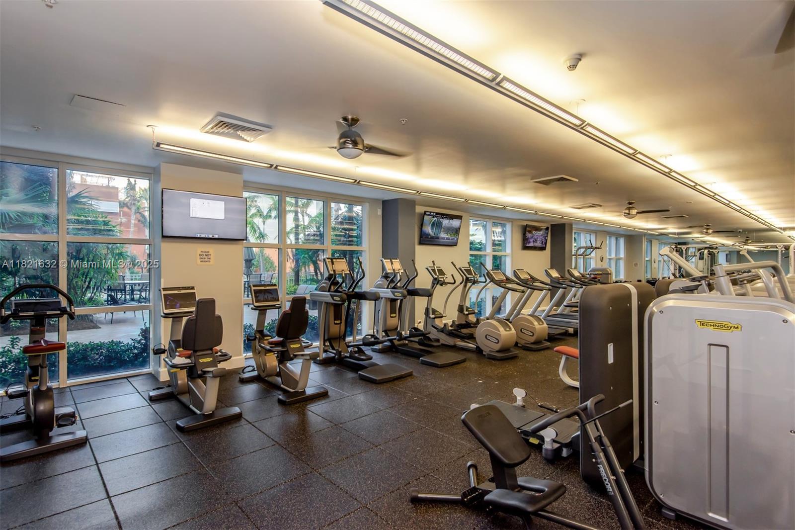 2000 N Bayshore Dr #617, Miami, Florida image 35