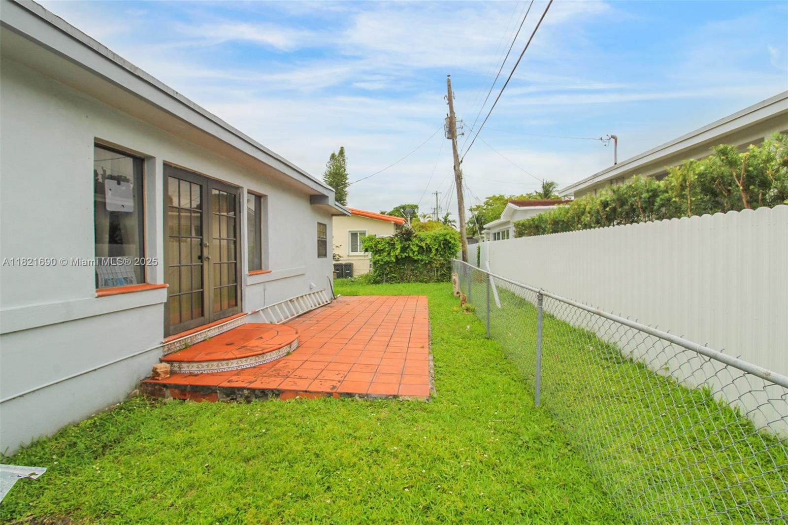 5959 SW 16th Ter, West Miami, Florida image 31