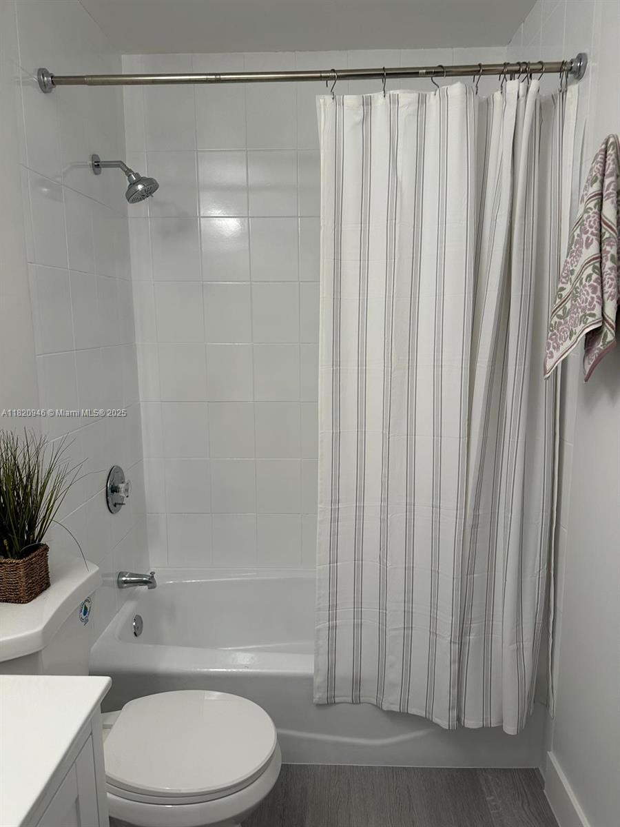 10916 SW 70th Ter, Miami, Florida image 24