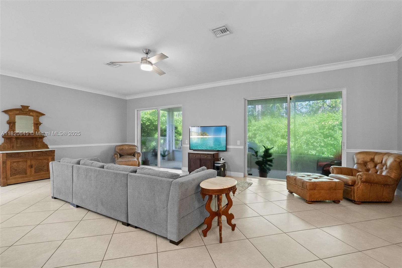 542 Penta Ct, Weston, Florida image 7